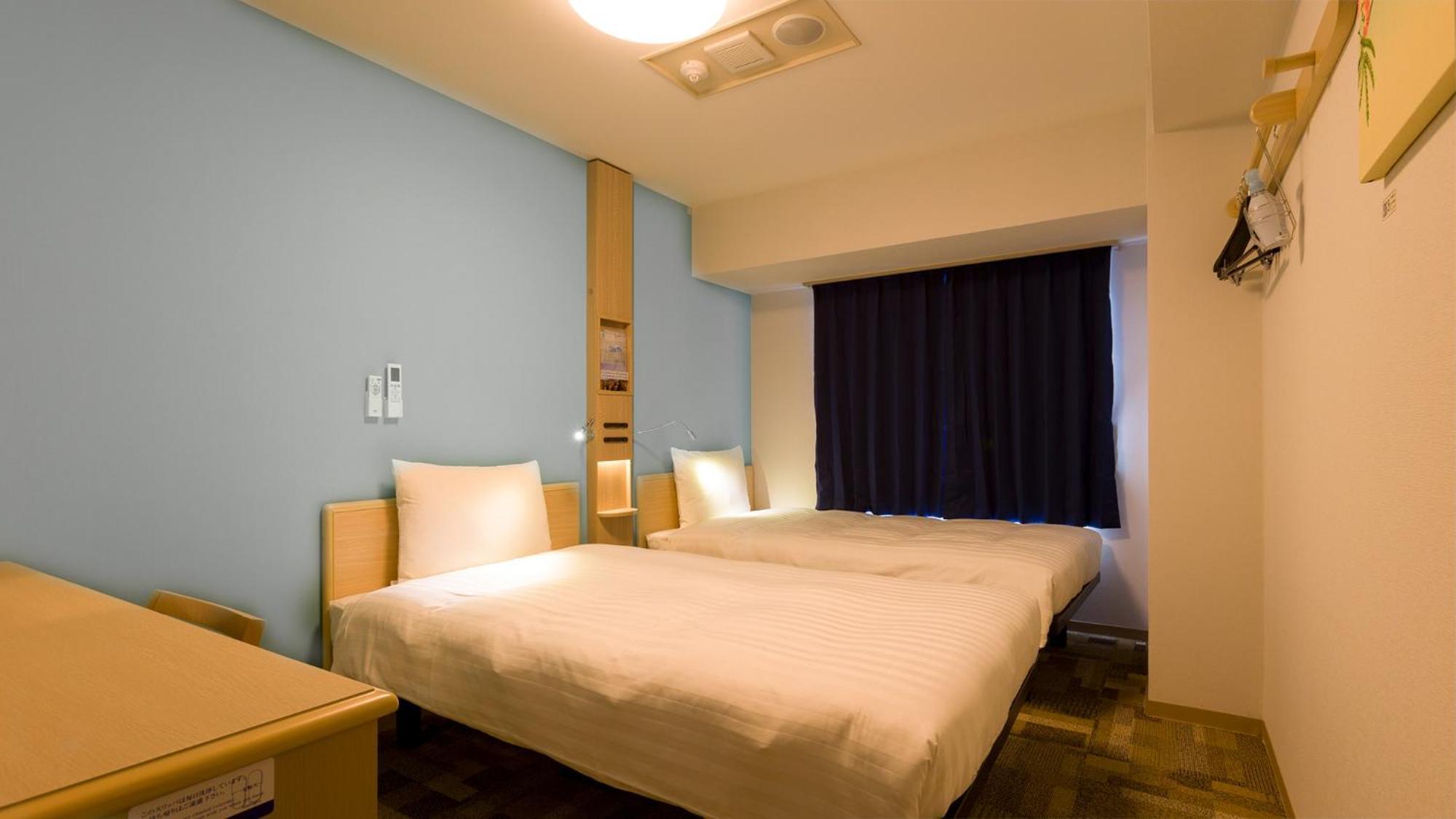 Toyoko Inn Gifu-Hashima-Eki Shinkansen Minami-Guchi Hashima  Pokoj fotografie