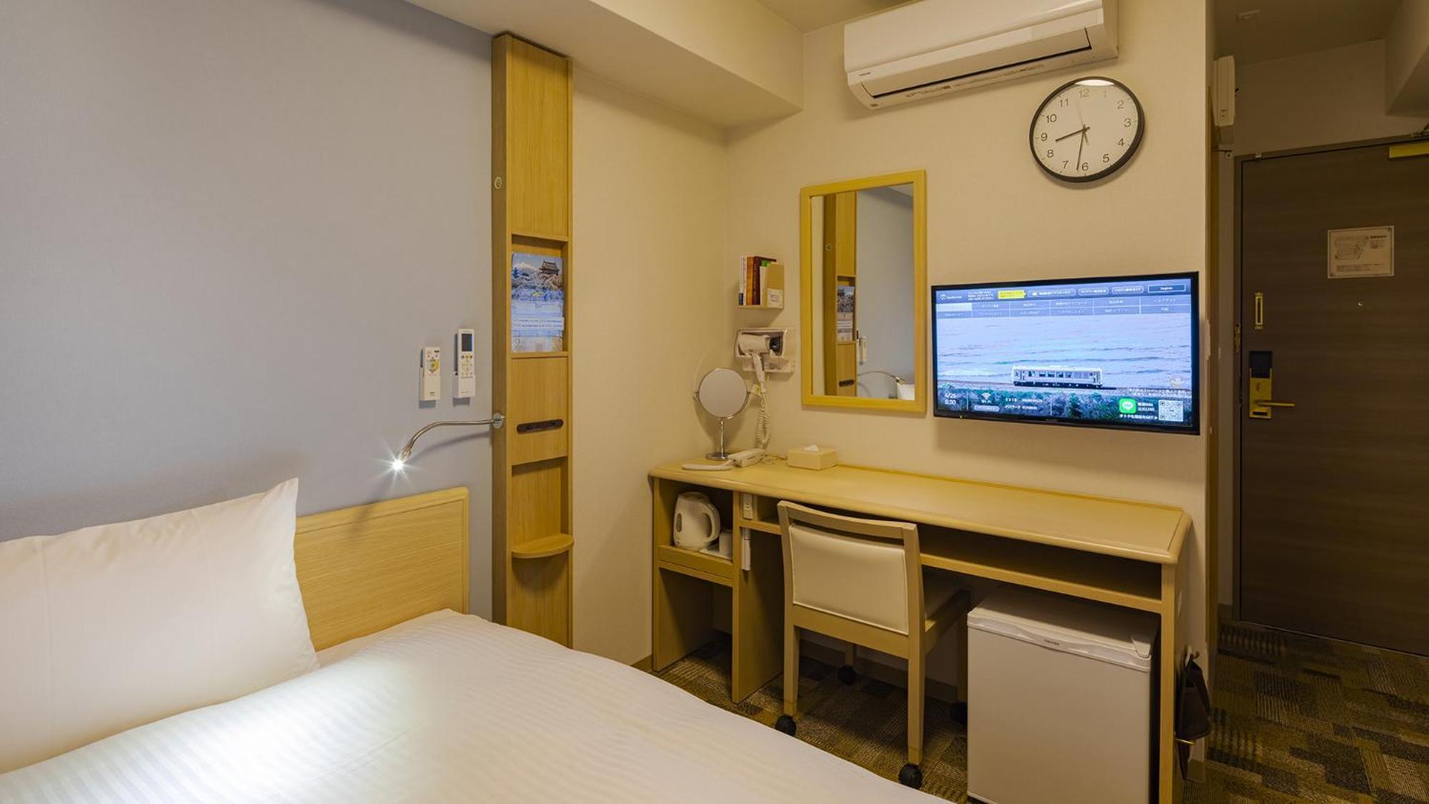 Toyoko Inn Gifu-Hashima-Eki Shinkansen Minami-Guchi Hashima  Pokoj fotografie